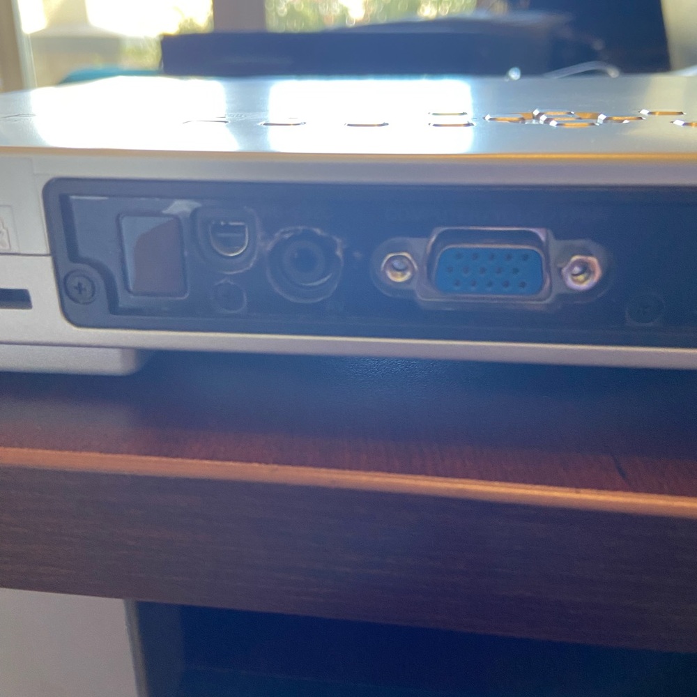 White Projector - Picture 2 of 9